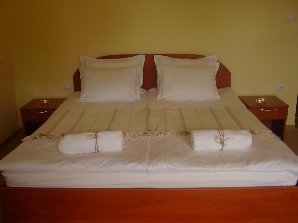 Terra Guest House Ravda Kamer foto