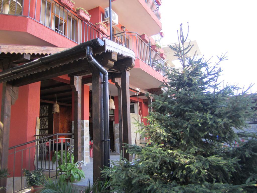 Terra Guest House Ravda Buitenkant foto