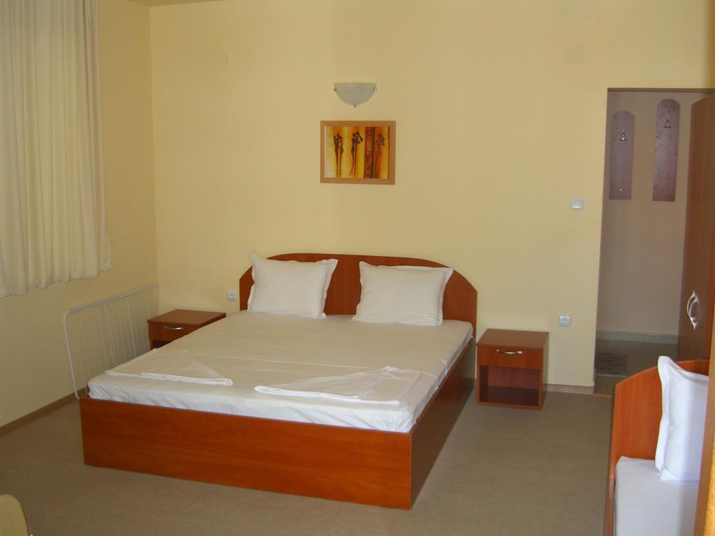 Terra Guest House Ravda Kamer foto